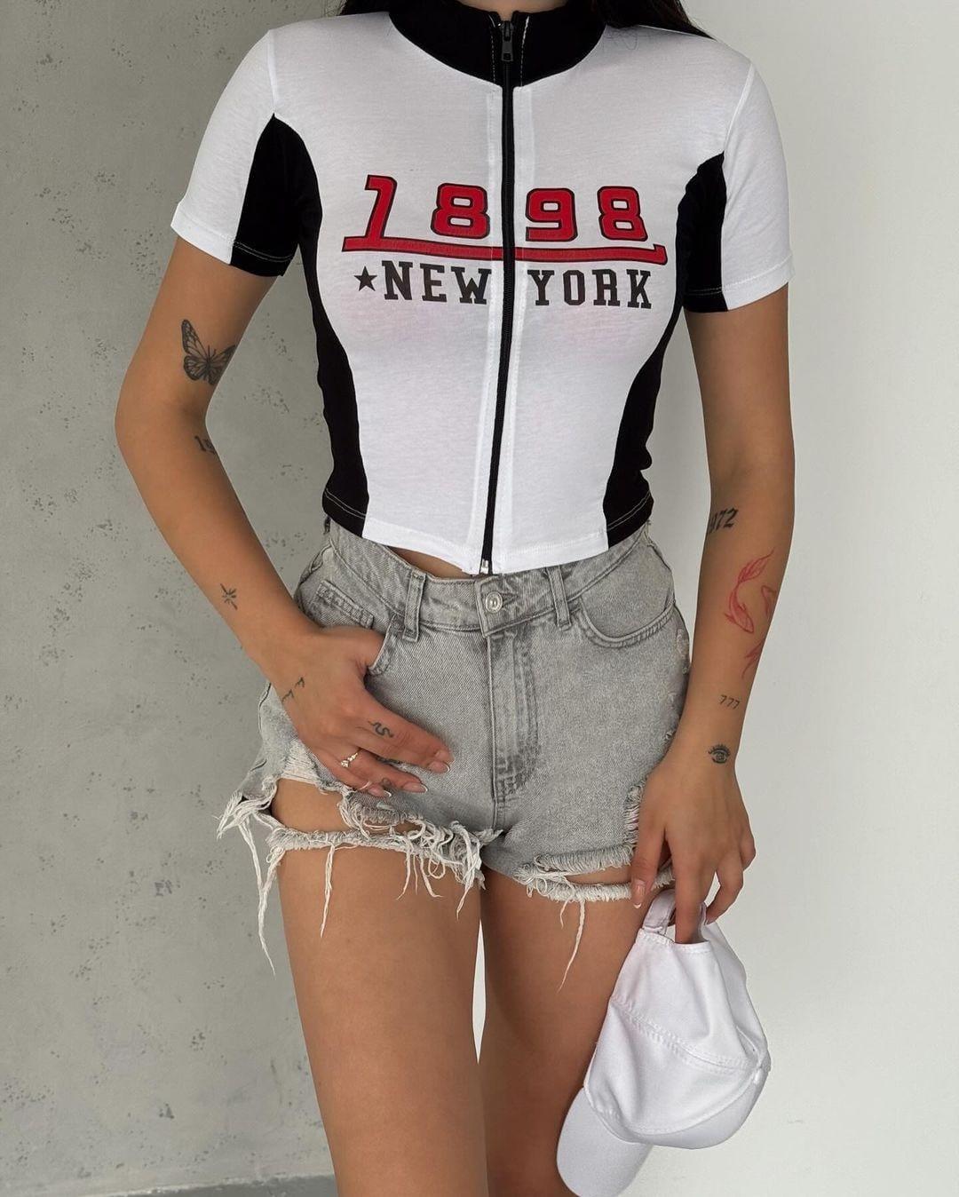 ESC BUTİK 1898 Newyork Baskılı Fermuarlı Crop Bluz