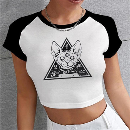 ESC BUTİK Demonic Cat Baskılı Reglan Kol Beyaz Crop