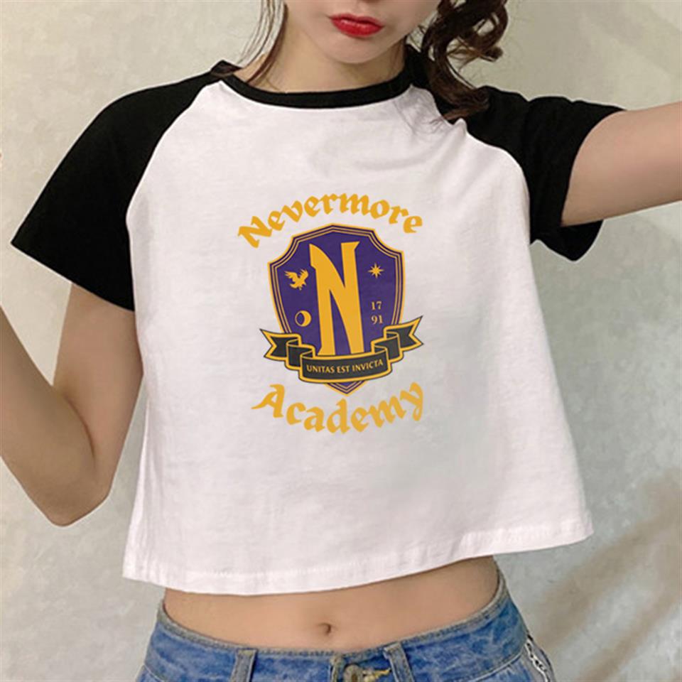 ESC BUTİK Nevermore Academy Baskılı Reglan Kol Beyaz Crop