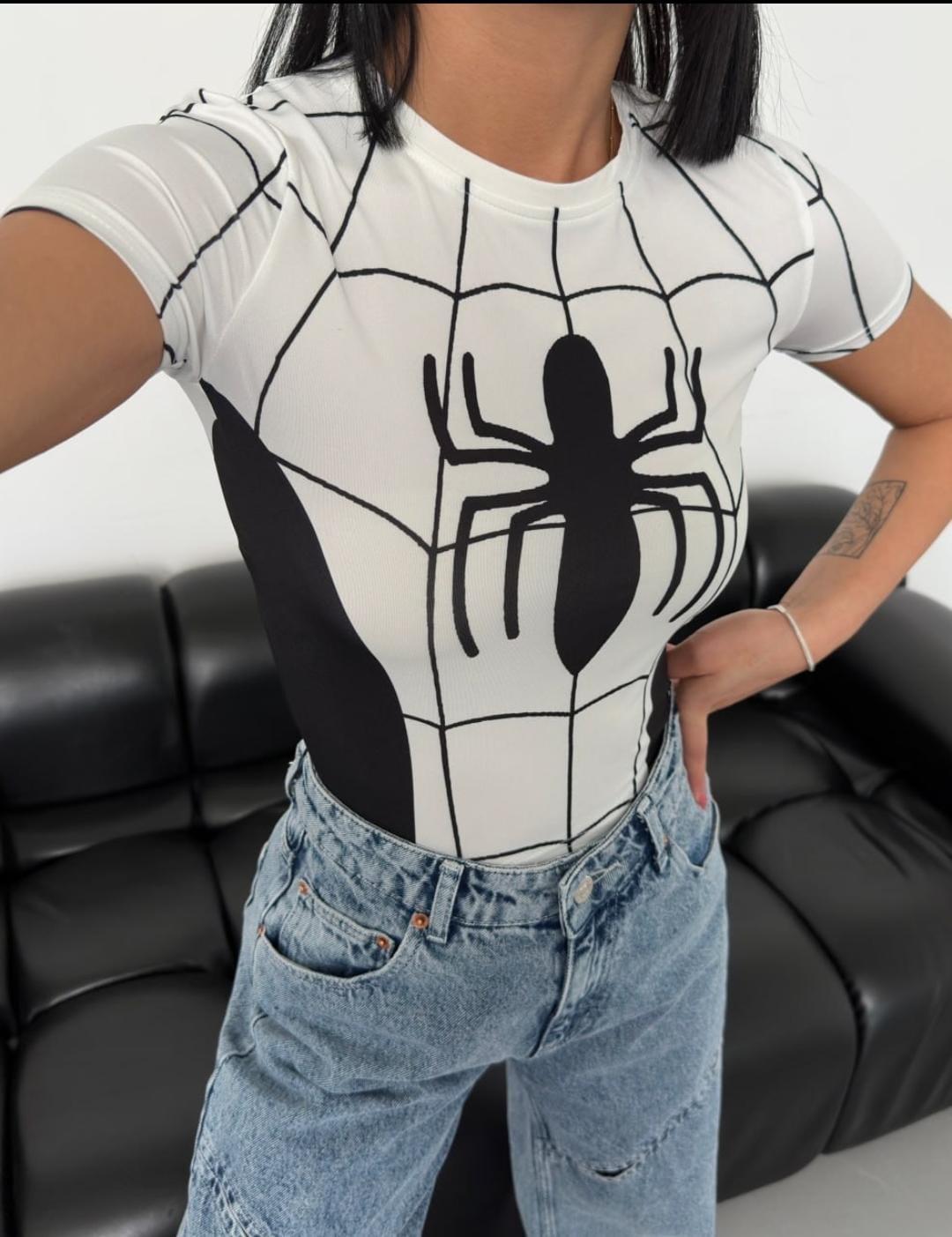 ESC BUTİK Spider Dijital Baskılı Crop Bluz