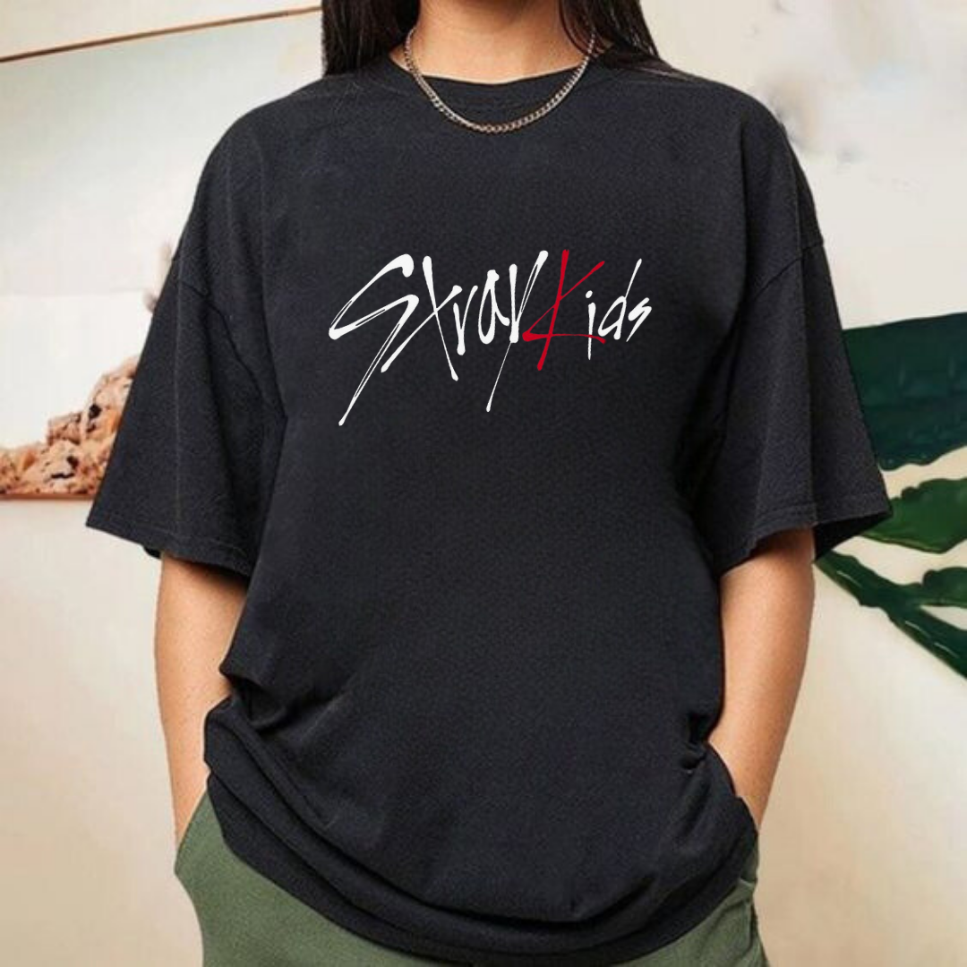 ESC BUTİK StrayKids Detail Baskılı Siyah T-shirt