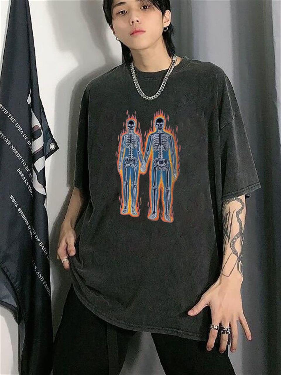 ESC BUTİK Yıkamalı Flaming Skeletons Baskılı Unisex Oversize Eskitme T-shirt